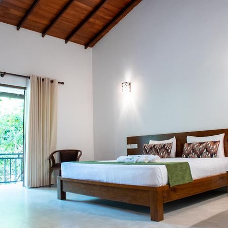 Tropicara Resort Sigiriya Exteriör bild